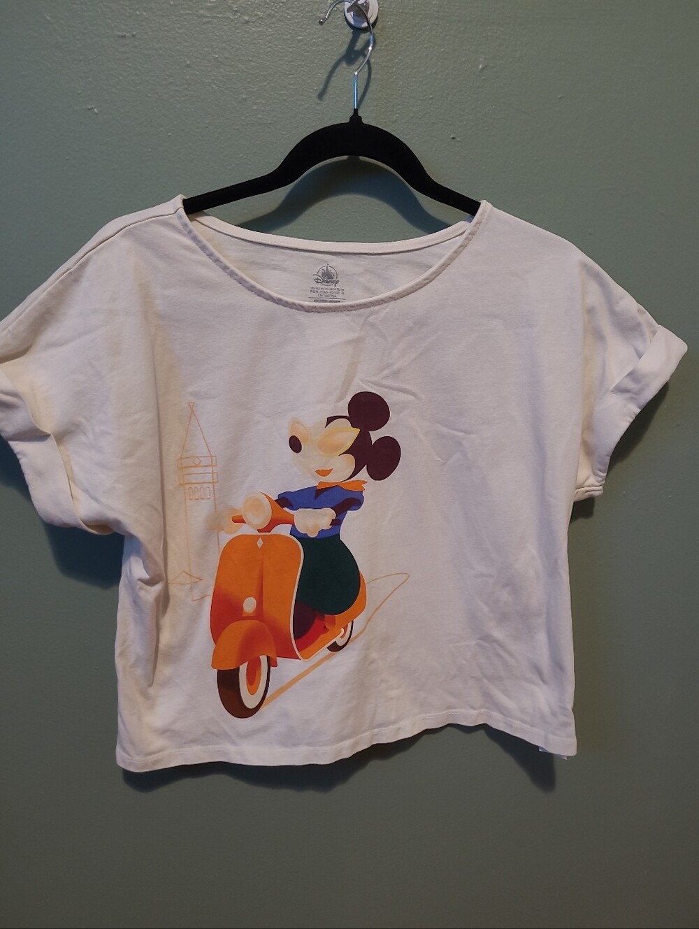 EPCOT Italy Pavilion Minnie Mouse On Vespa Cropped Tee Medium